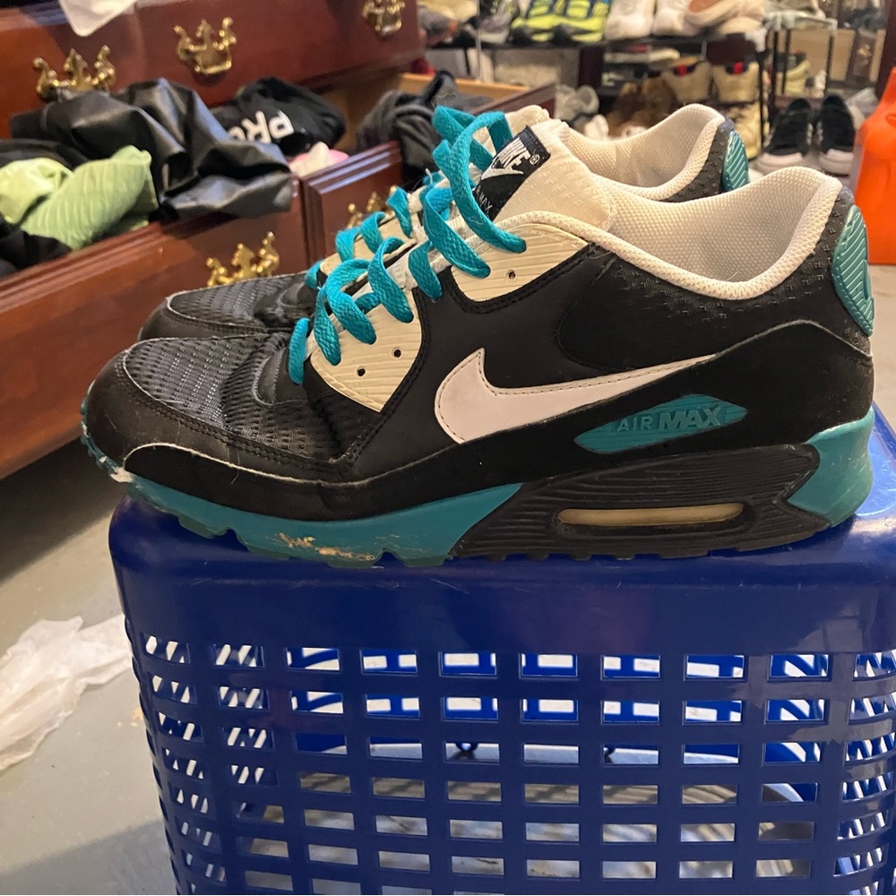 Nike Air Max - Black and Teal